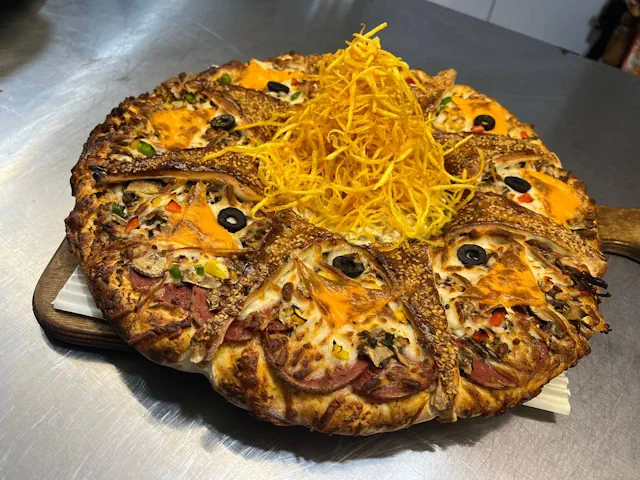 پیتزا اسپشیال خونه باغ